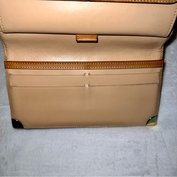 Louis Vuitton Takaski Murakami White and Multicolor Porte Tresor Monogra… - Picture 9 of 15